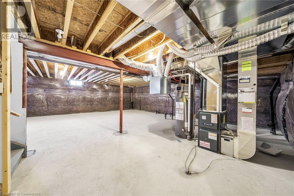 Photo 44 of 55 Teskey Crescent, Hamilton ON
