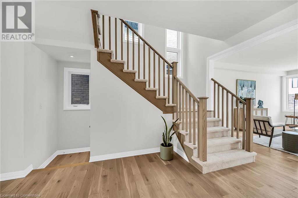 Photo 19 of 55 Teskey Crescent, Hamilton ON