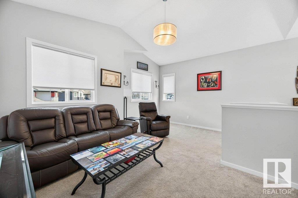 Photo 46 of 17096 46 St Nw, Edmonton AB