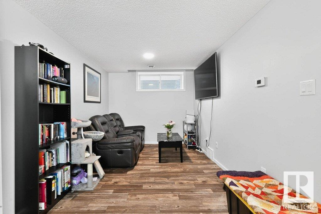 Photo 36 of 17096 46 St Nw, Edmonton AB