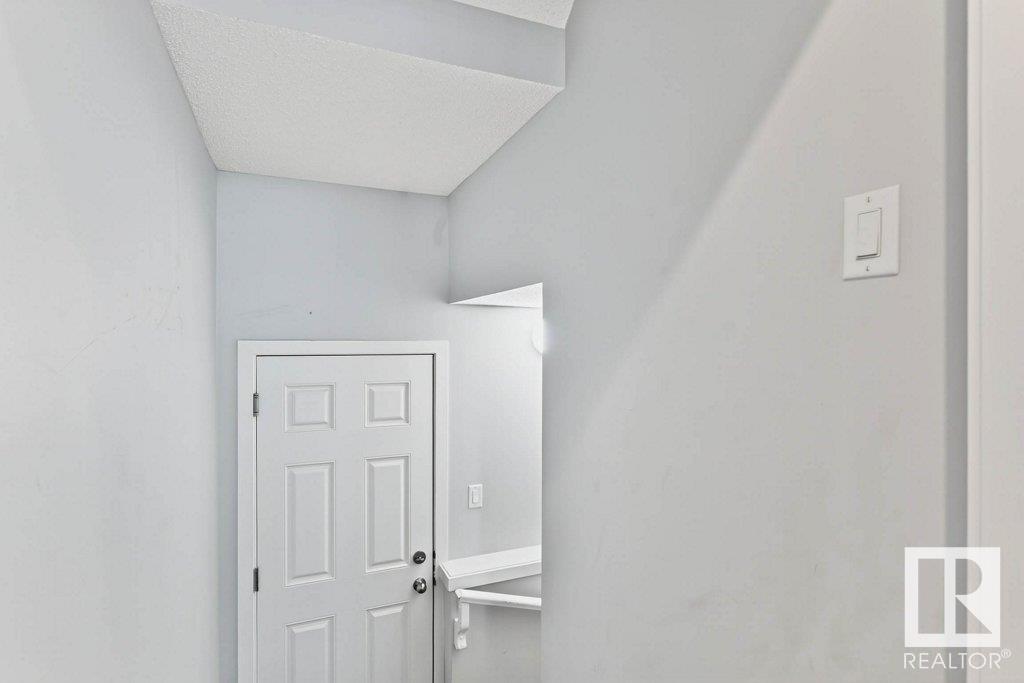 Photo 51 of 17096 46 St Nw, Edmonton AB