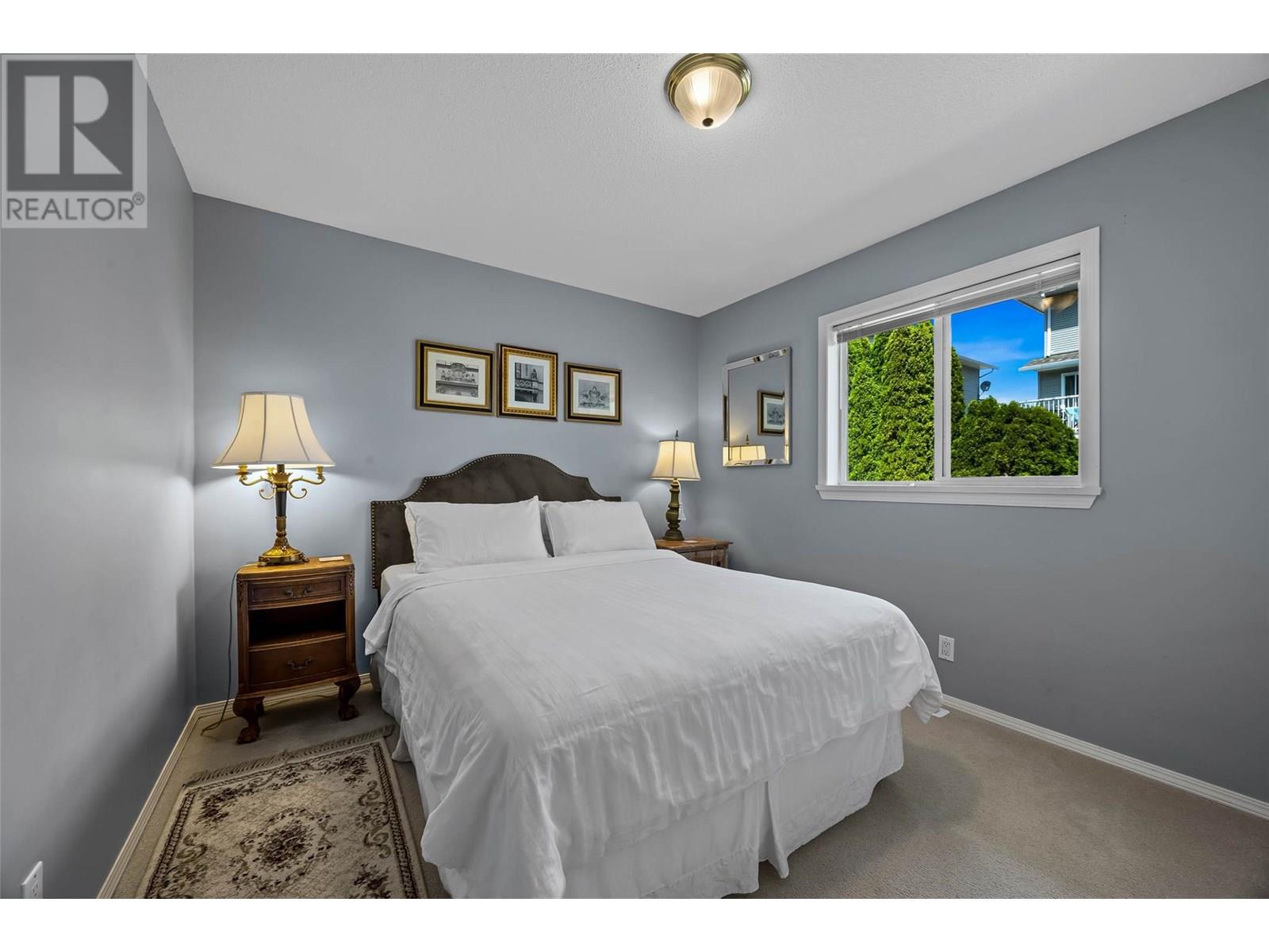 Photo 5 of 1927 Fir Place, Kamloops BC