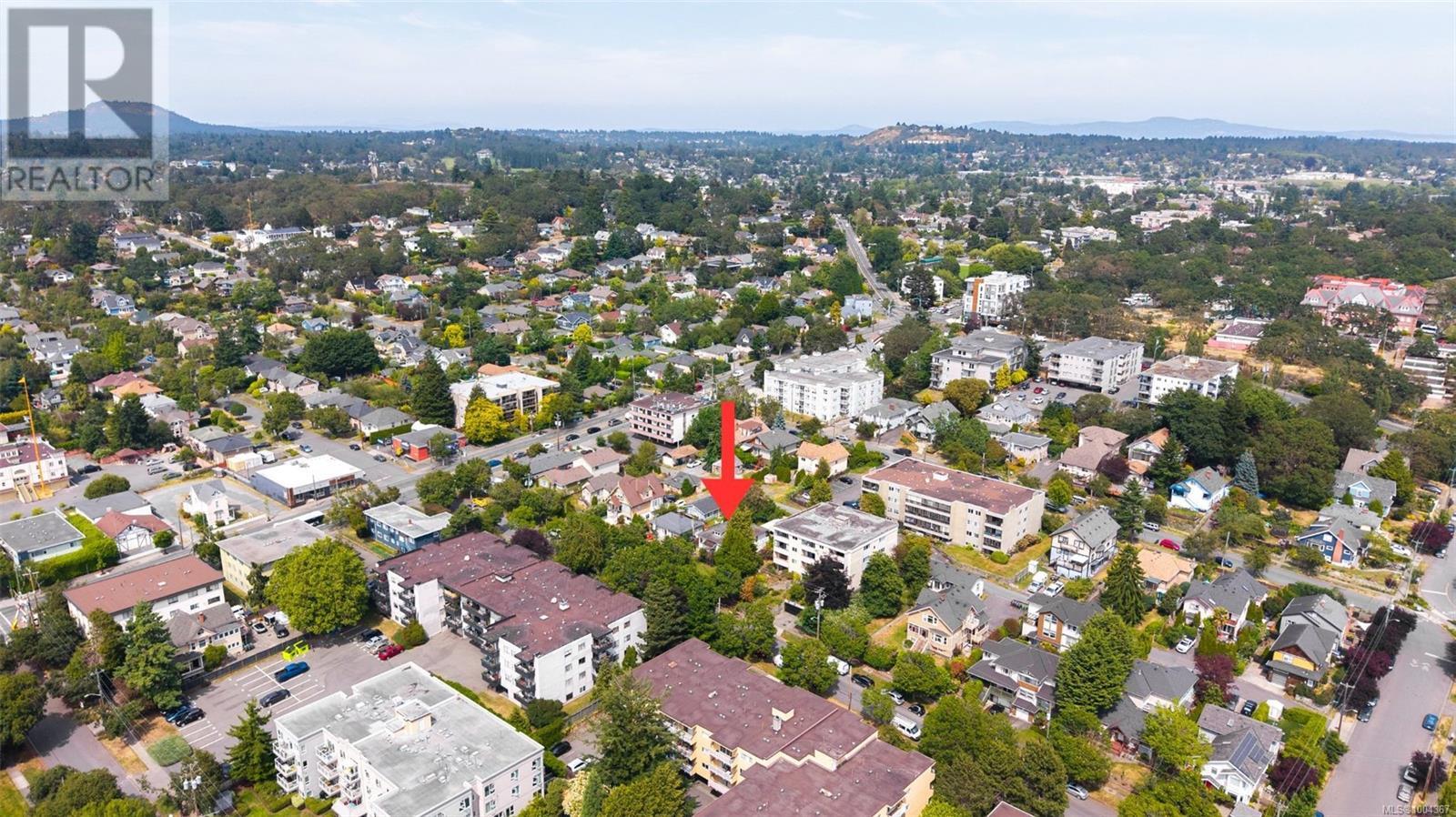 Photo 18 of 2639 Prior St, Victoria BC