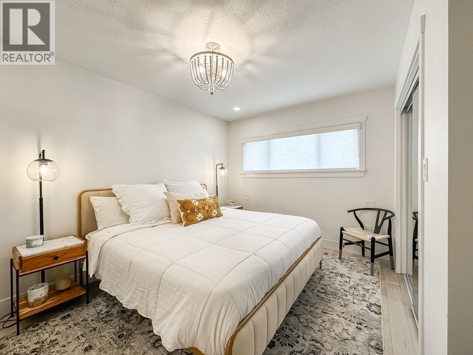  624 Armour Crescent, Kelowna