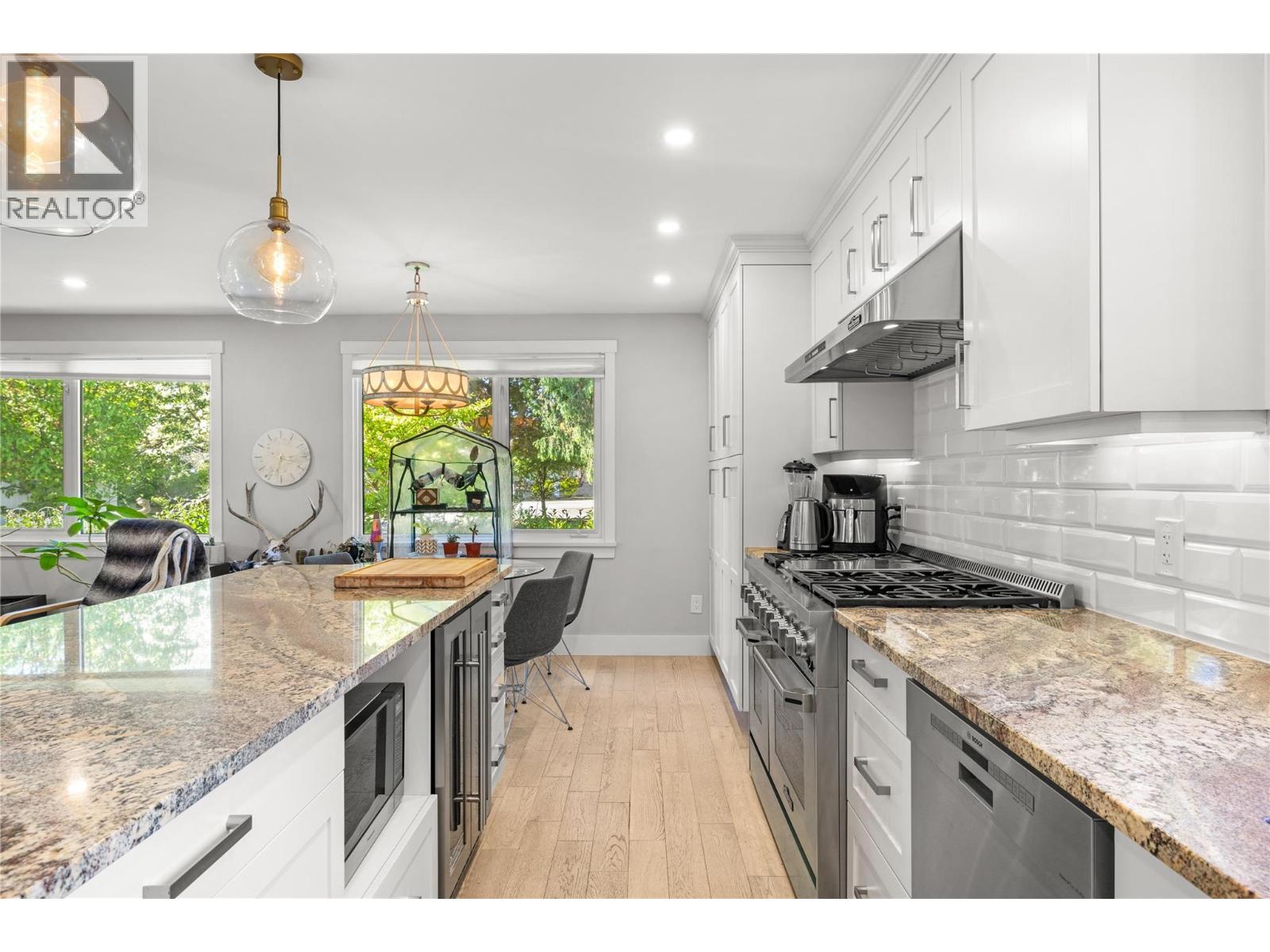  624 Armour Crescent, Kelowna
