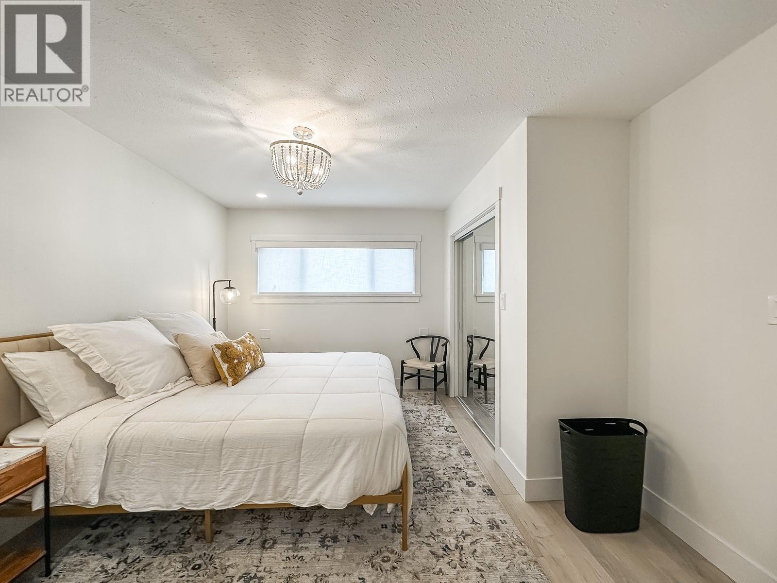  624 Armour Crescent, Kelowna