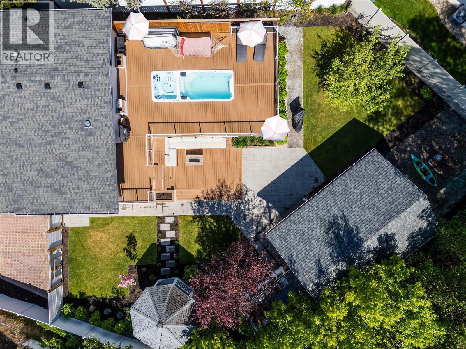  624 Armour Crescent, Kelowna