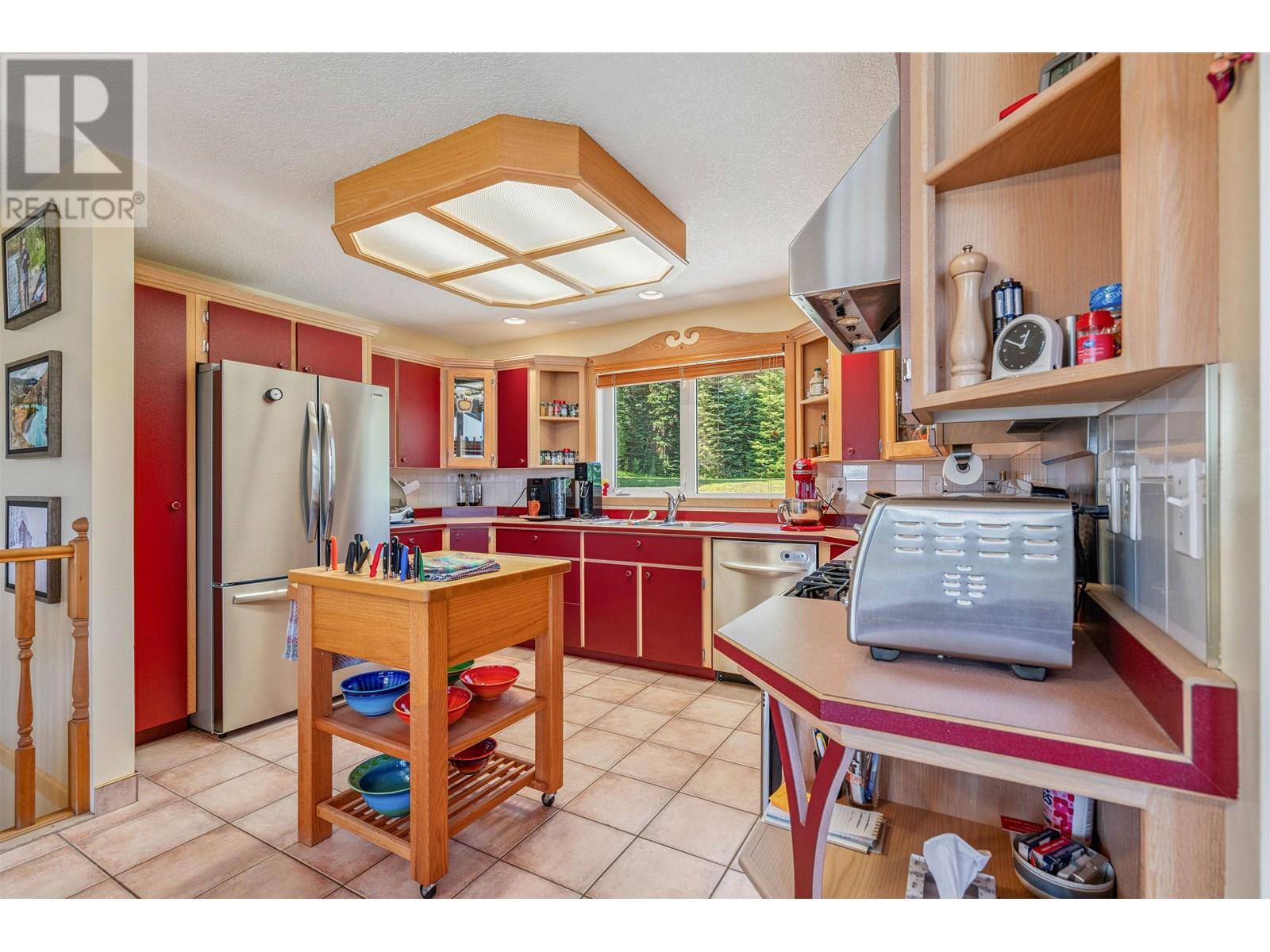 4490 BOWRON LAKE ROAD - 16