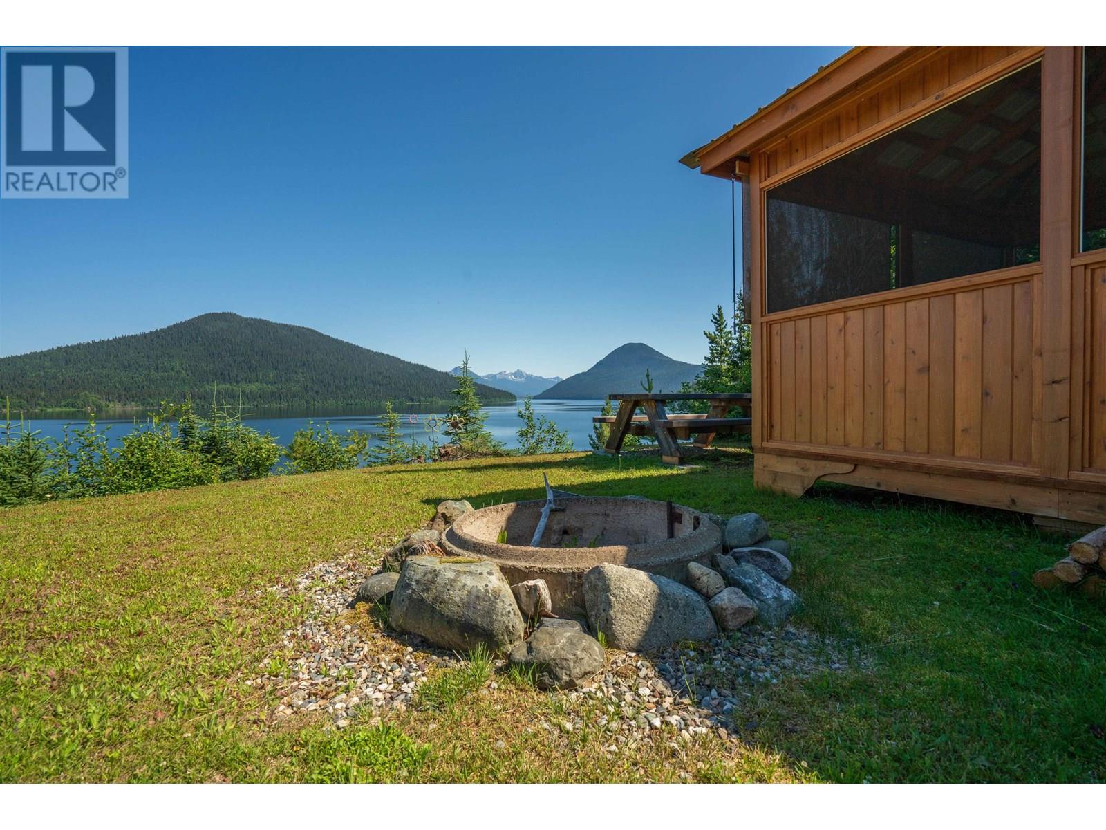 4490 BOWRON LAKE ROAD - 36