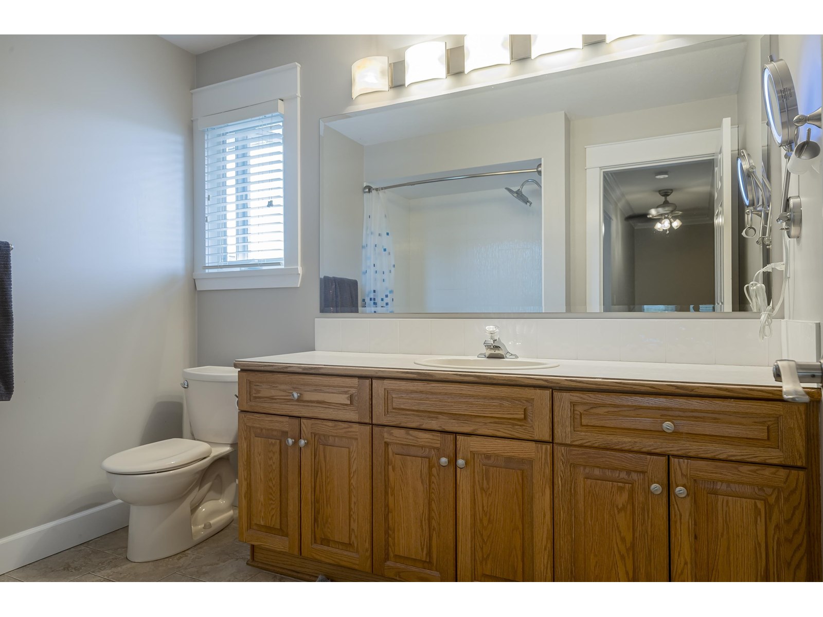Photo 23 of 5707 247 A Street, Langley BC
