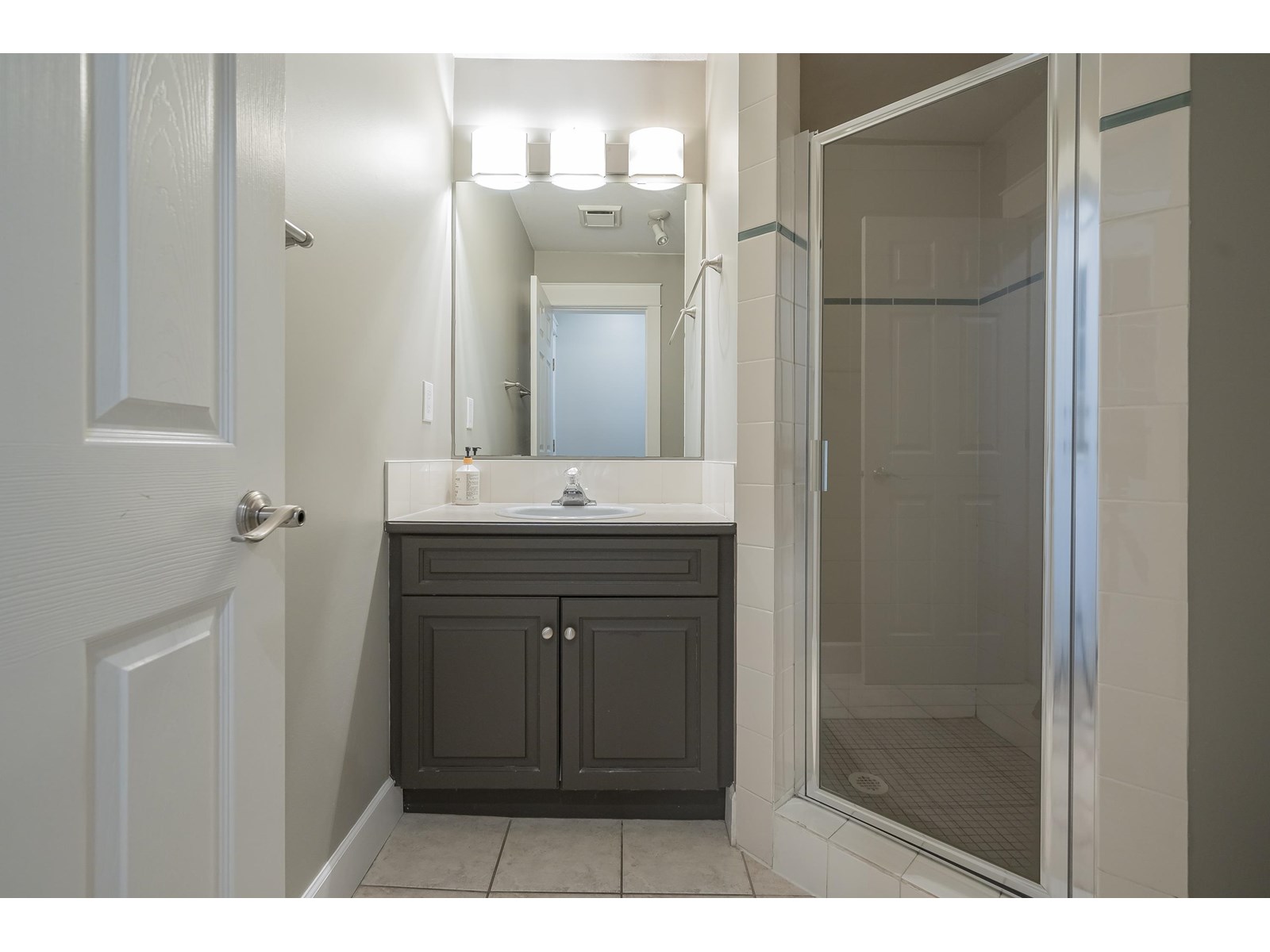 Photo 16 of 5707 247 A Street, Langley BC