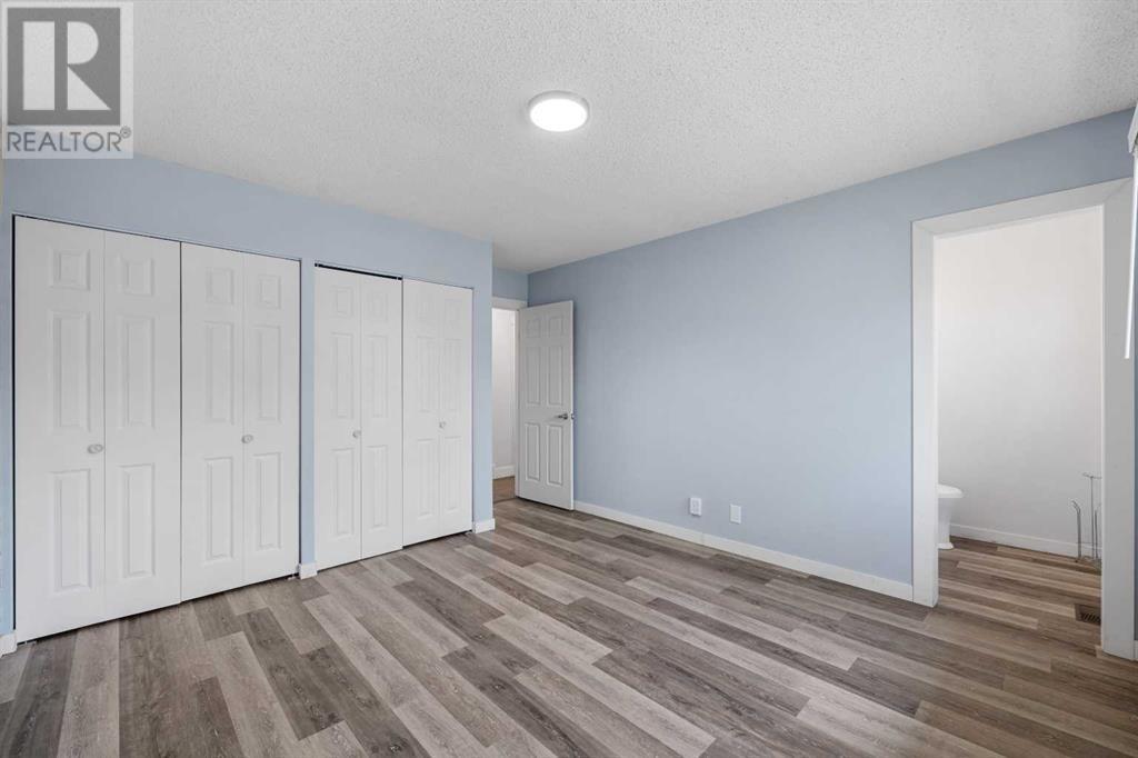 Photo 27 of 36 Brentwood Drive E, Strathmore AB