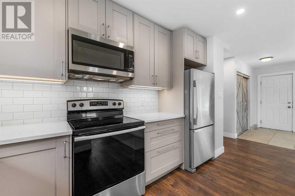 Photo 18 of 36 Brentwood Drive E, Strathmore AB