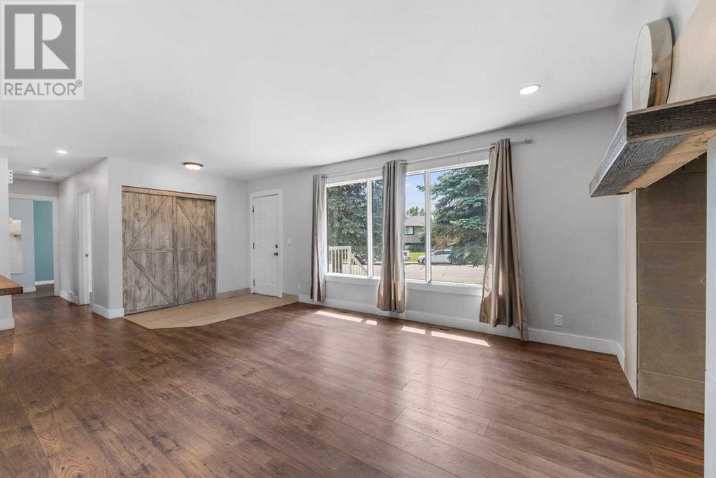 Photo 6 of 36 Brentwood Drive E, Strathmore AB