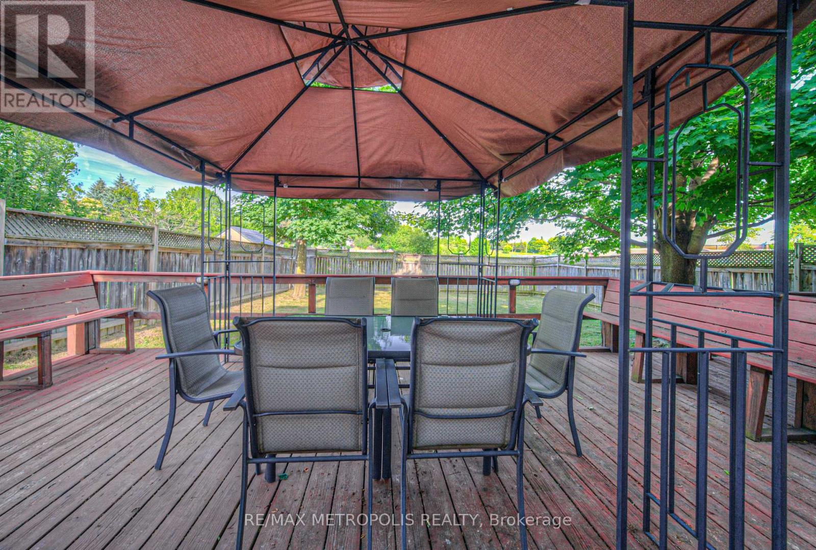 Photo 29 of 735 Elgin Street N, Cambridge ON