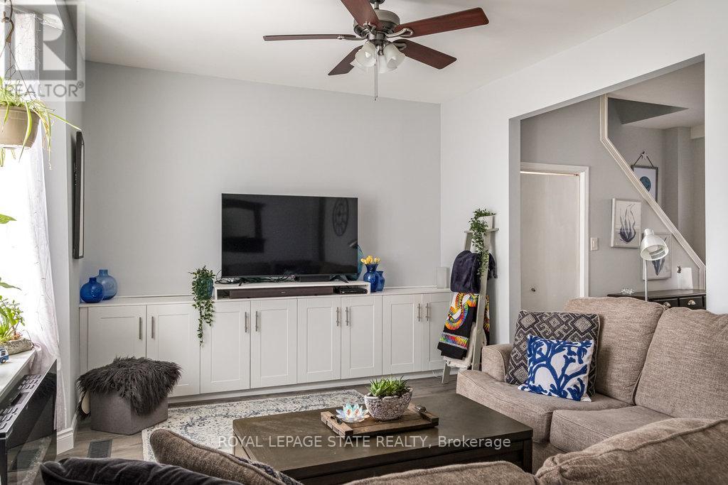 Photo 5 of 24 Liberty Street, Hamilton ON