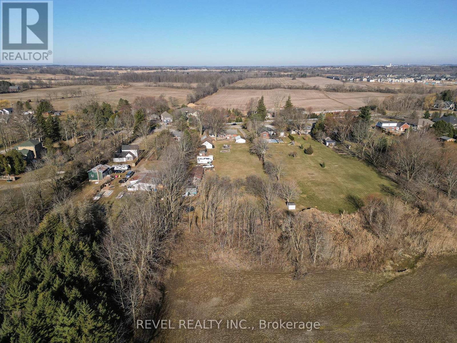Photo 15 of 530 Mount Pleasant Road, Brantford ON