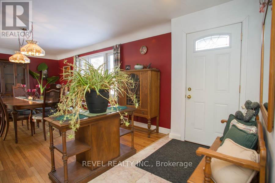 Photo 6 of 530 Mount Pleasant Road, Brantford ON