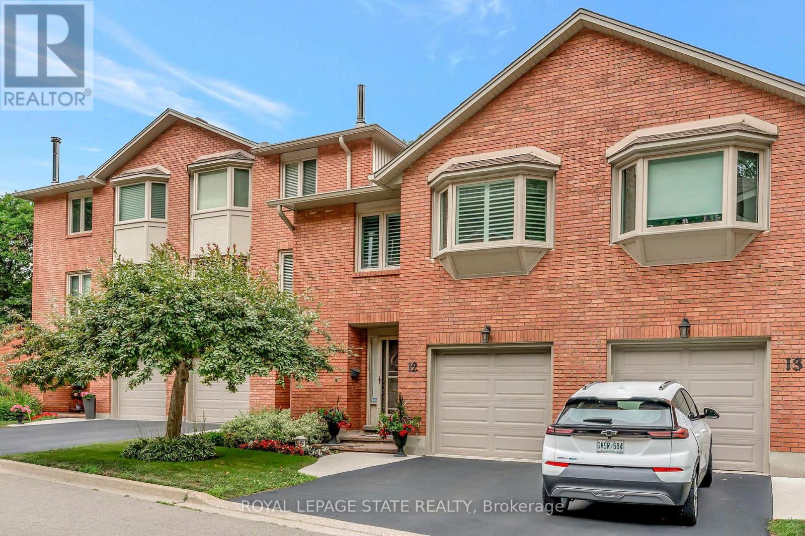 Photo 30 of 12 30 Osler Drive, Hamilton ON