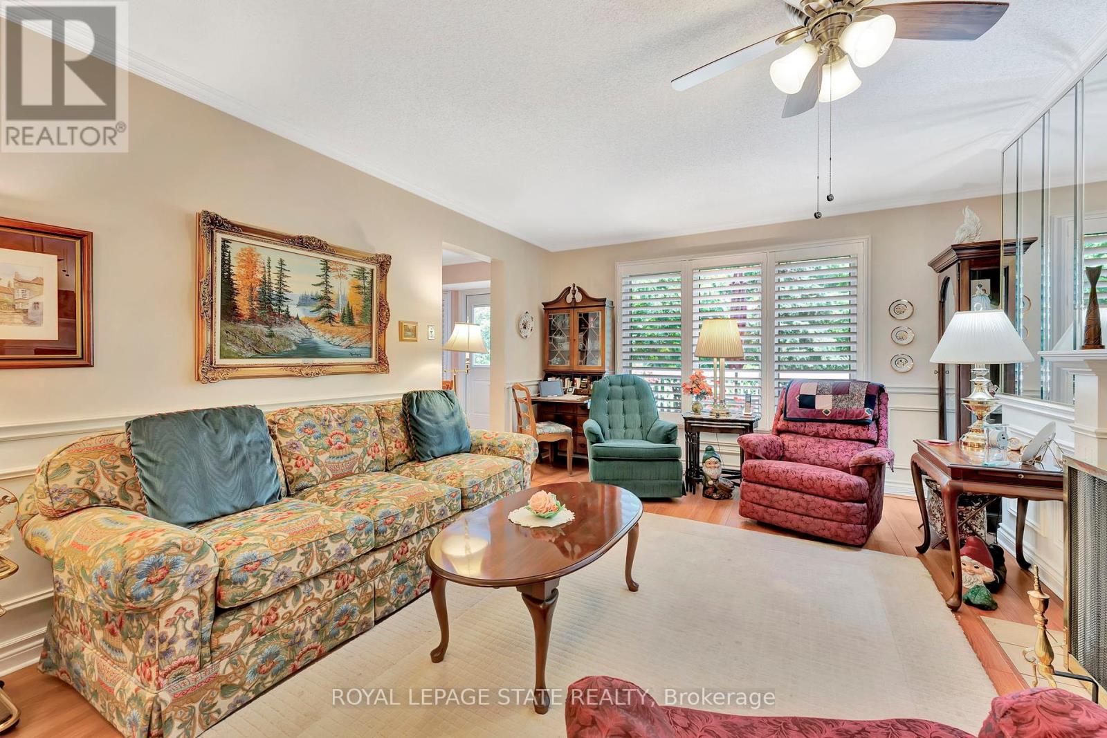 Photo 31 of 12 30 Osler Drive, Hamilton ON