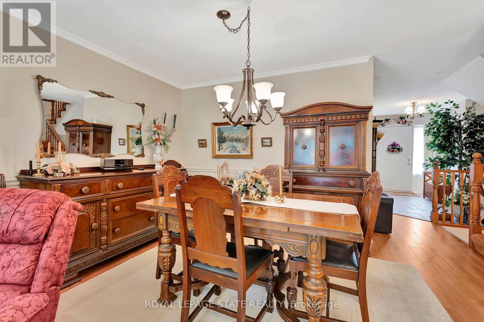 Photo 15 of 12 30 Osler Drive, Hamilton ON