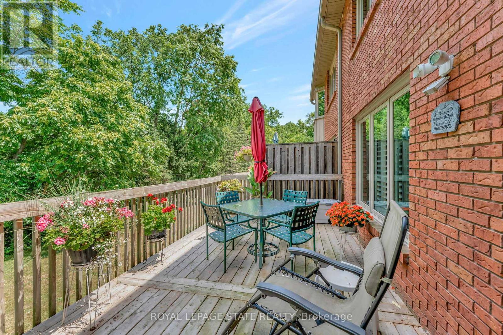 Photo 35 of 12 30 Osler Drive, Hamilton ON