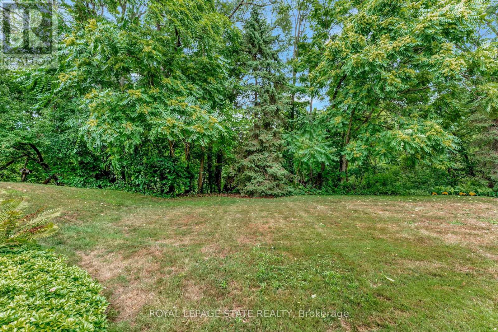 Photo 16 of 12 30 Osler Drive, Hamilton ON