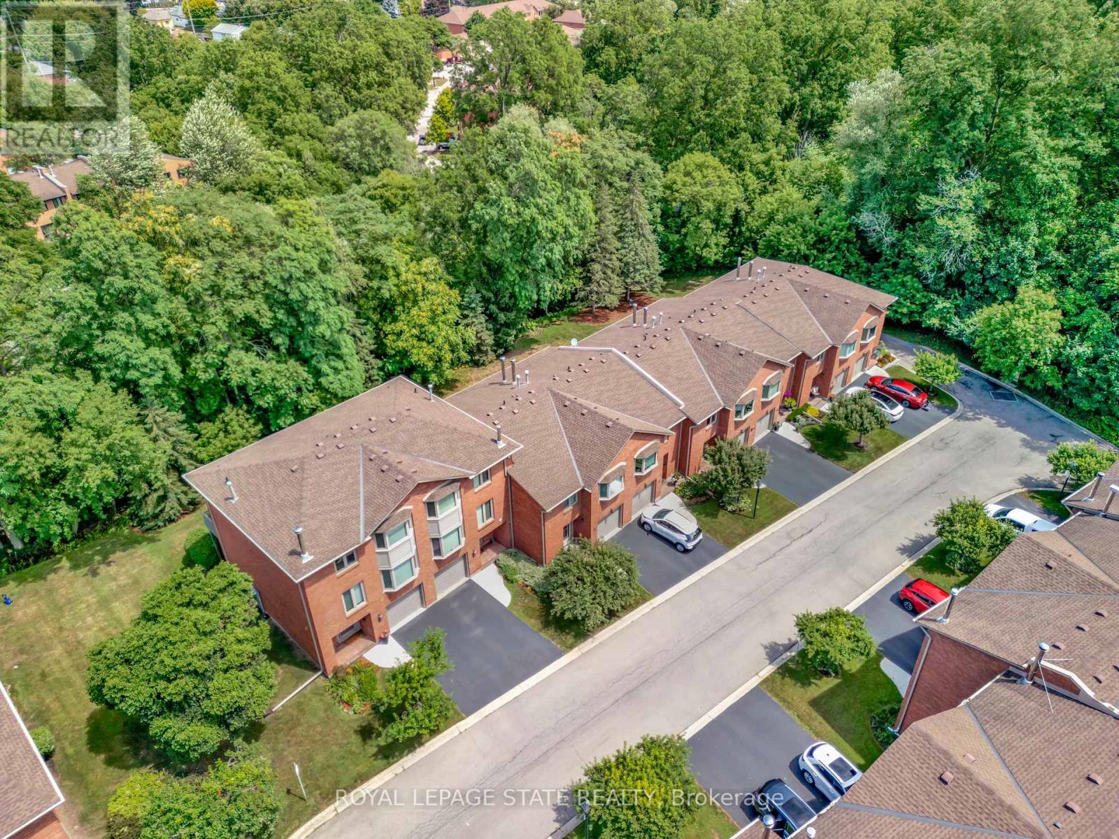 Photo 36 of 12 30 Osler Drive, Hamilton ON