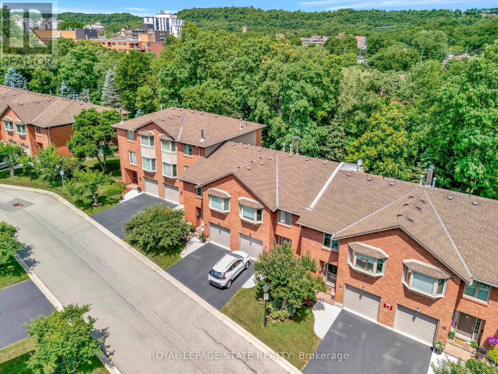 Photo 21 of 12 30 Osler Drive, Hamilton ON