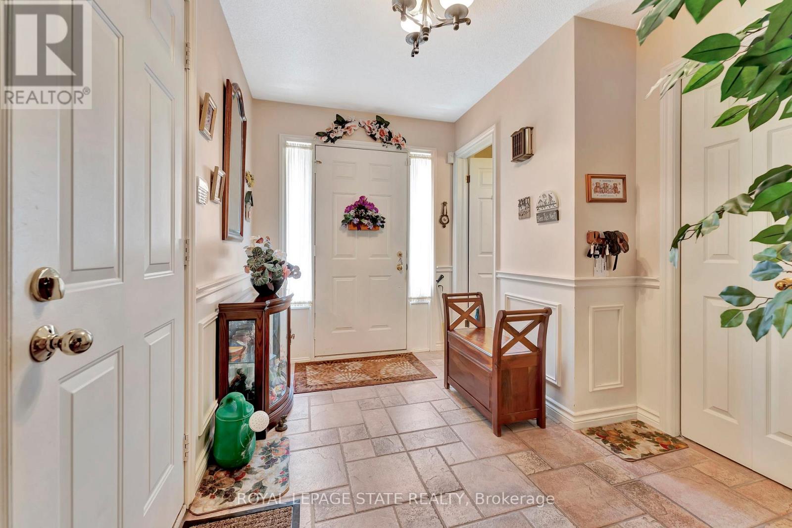 Photo 32 of 12 30 Osler Drive, Hamilton ON