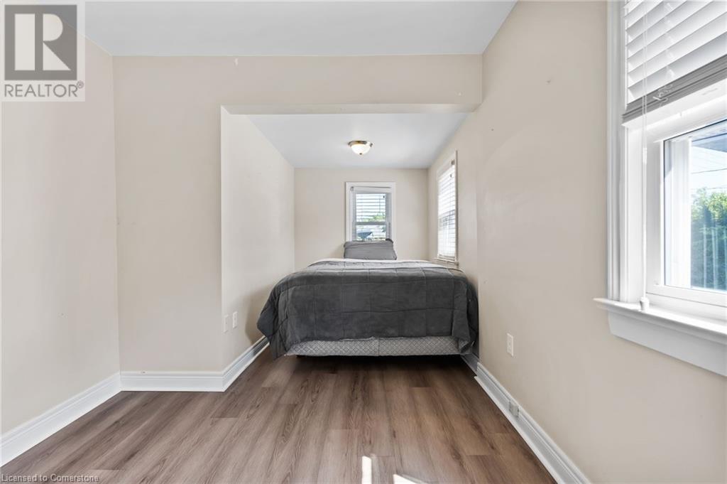 Photo 18 of 111 Rykert Street, St Catharines ON