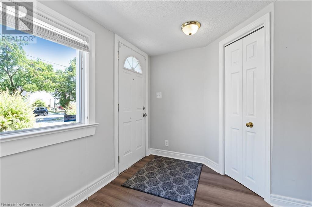 Photo 13 of 111 Rykert Street, St Catharines ON
