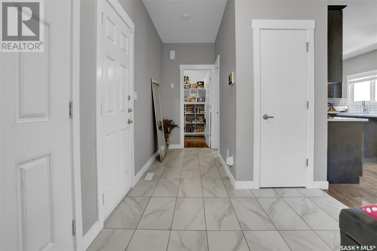 Photo 14 of 3684 Gee Crescent, Regina SK