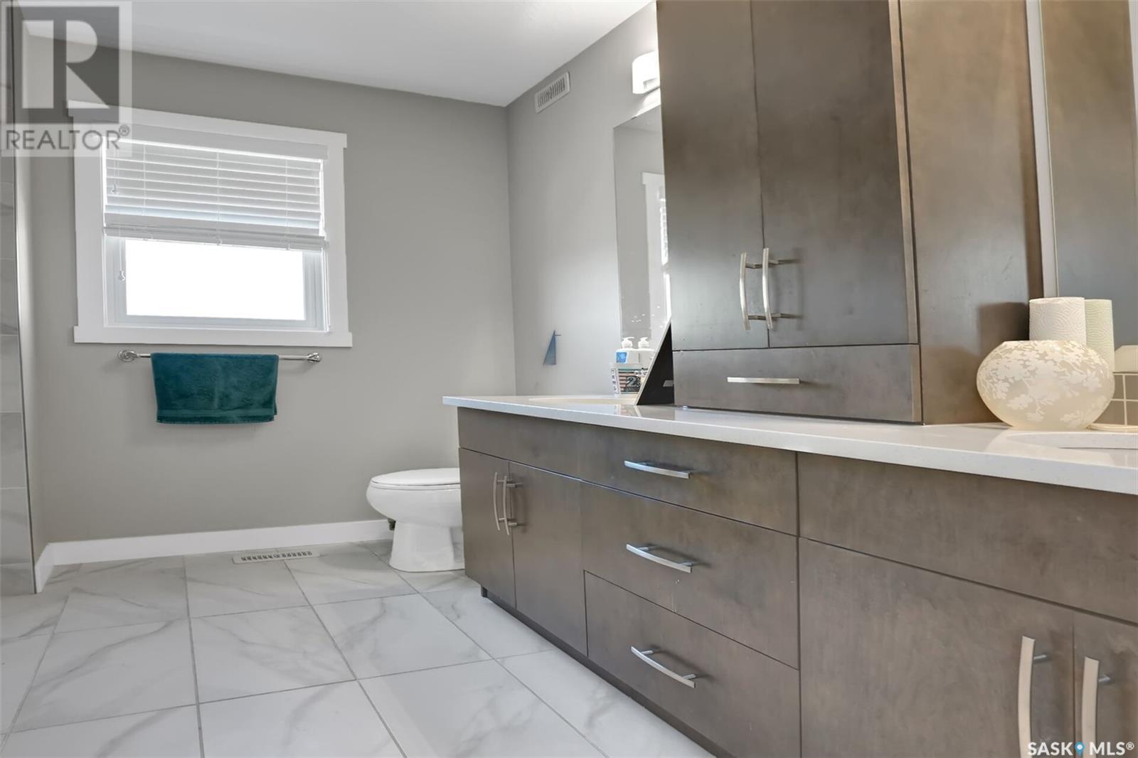 Photo 28 of 3684 Gee Crescent, Regina SK