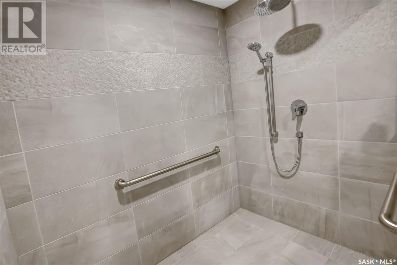Photo 33 of 3684 Gee Crescent, Regina SK