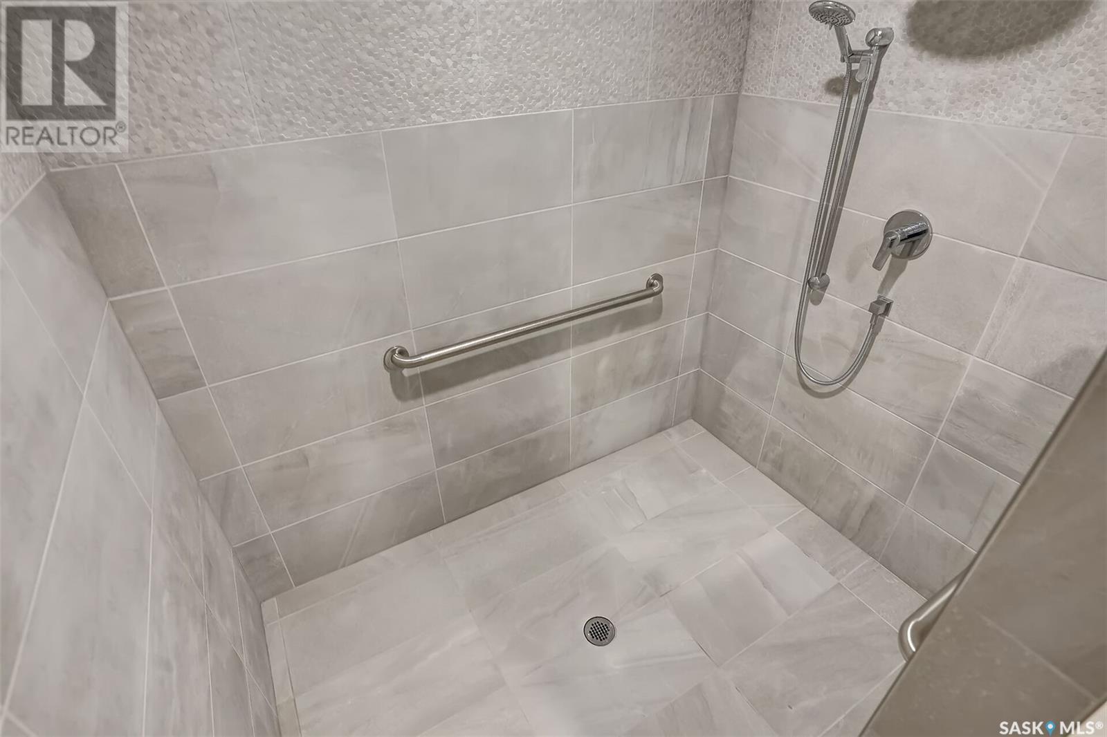 Photo 34 of 3684 Gee Crescent, Regina SK