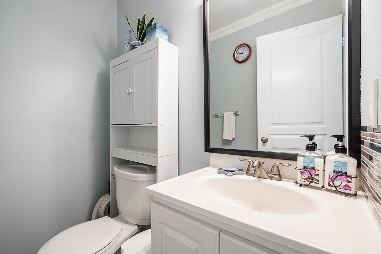 Photo 21 of 51 13990 74 Avenue, Surrey BC
