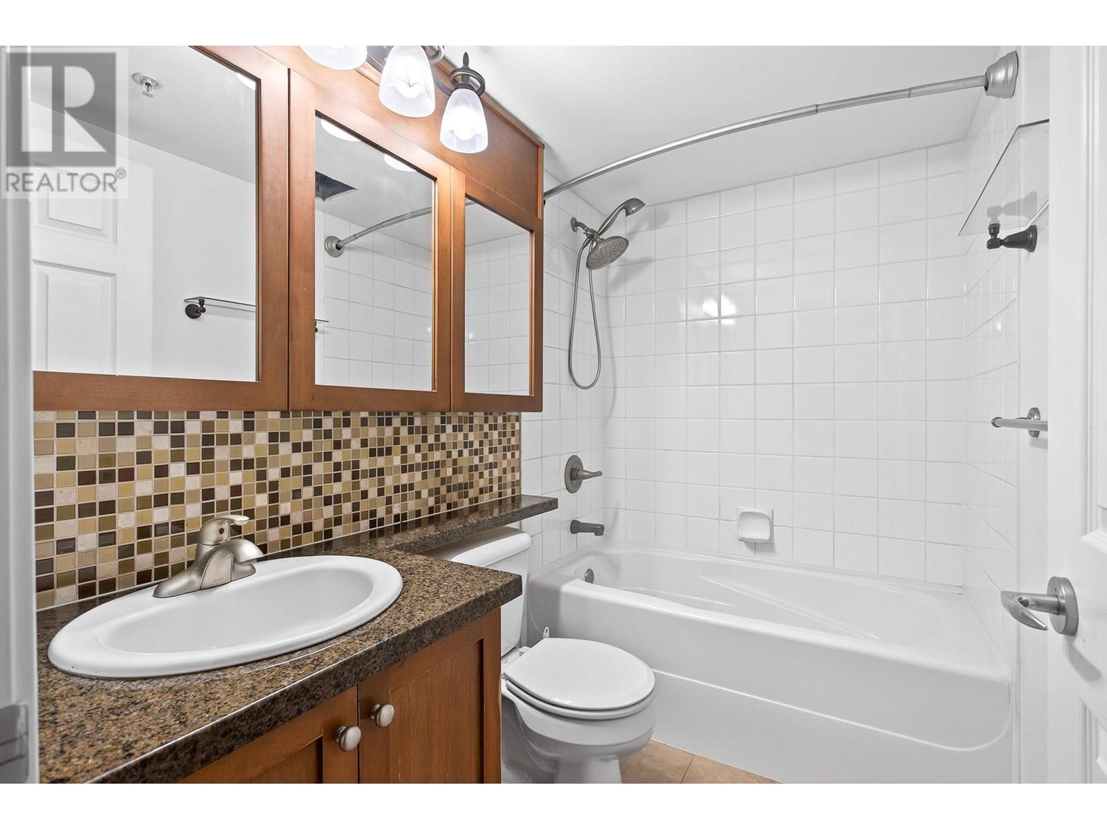 Photo 22 of 2316 244 Sherbrooke Street, New Westminster BC