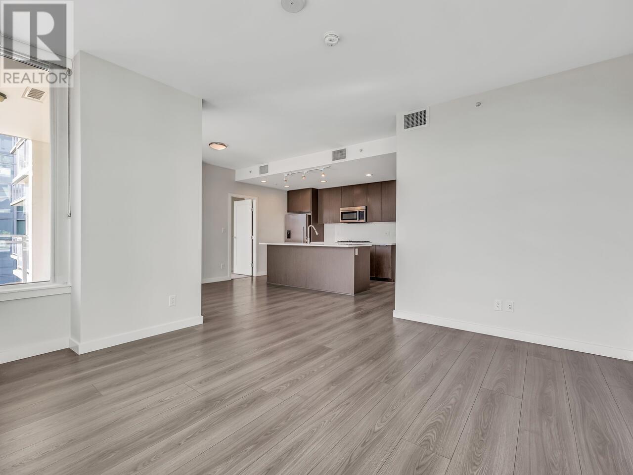 Photo 16 of 816 8688 Hazelbridge Way, Richmond BC