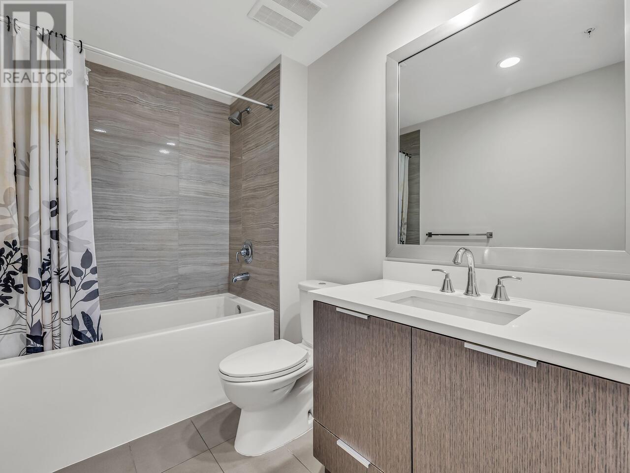 Photo 19 of 816 8688 Hazelbridge Way, Richmond BC