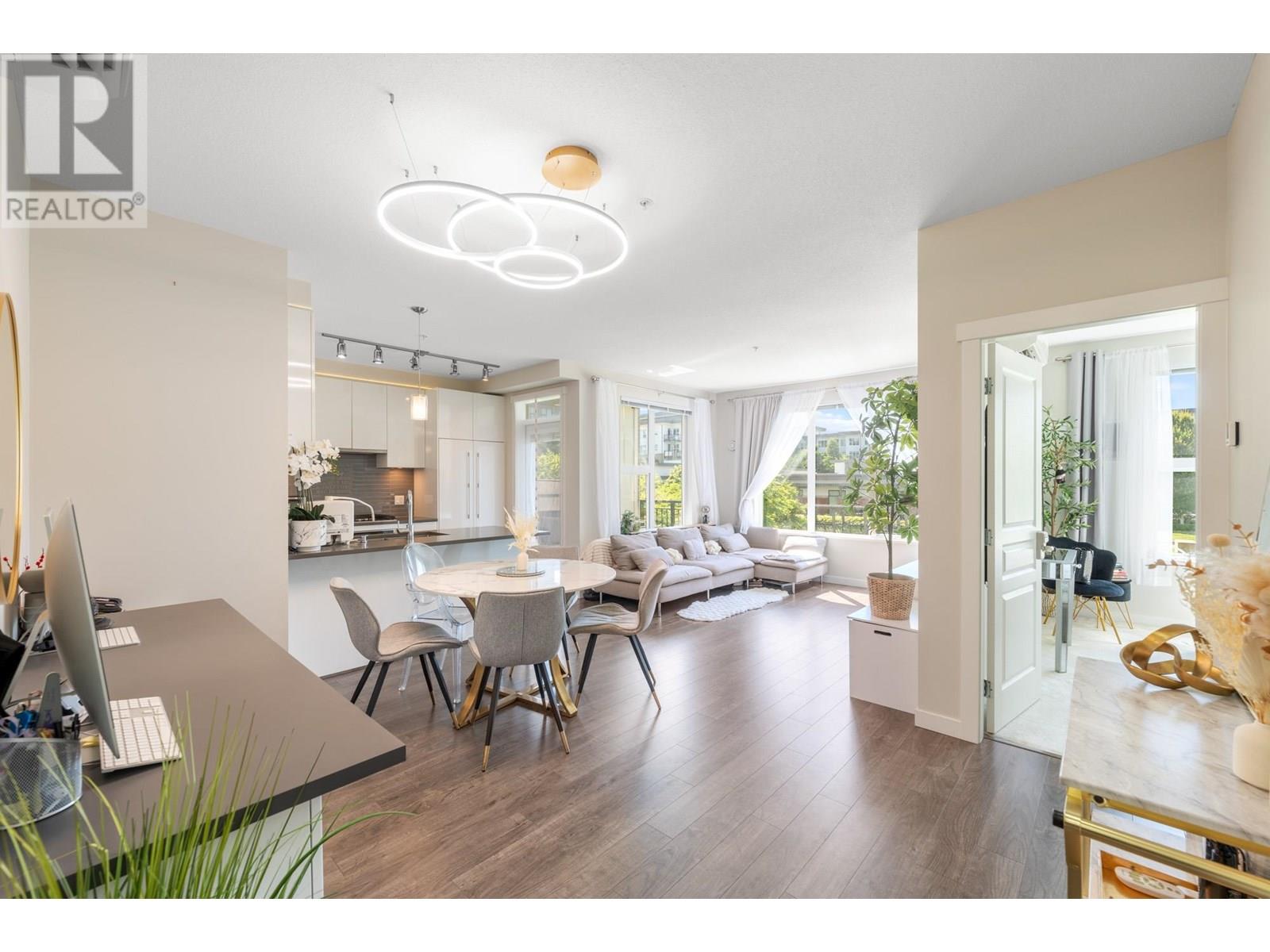 Photo 1 of 215 9388 Tomicki Avenue, Richmond BC