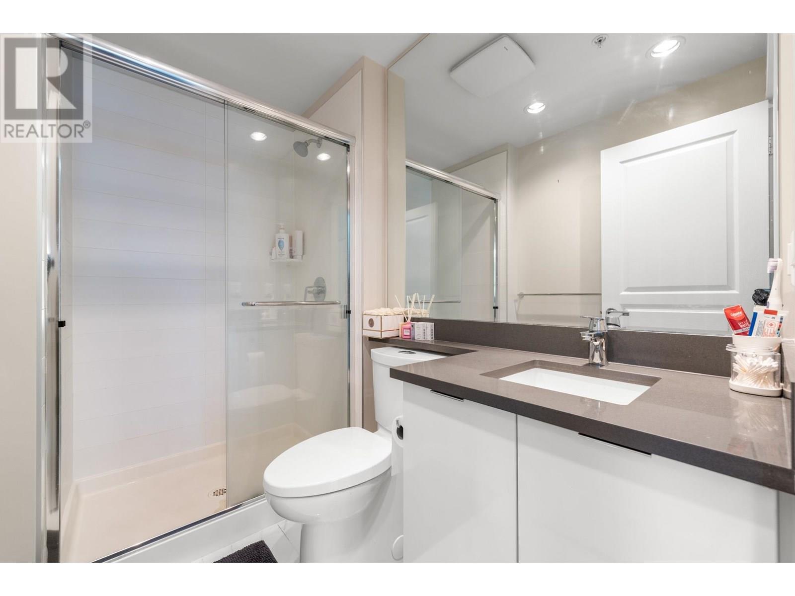 Photo 26 of 215 9388 Tomicki Avenue, Richmond BC