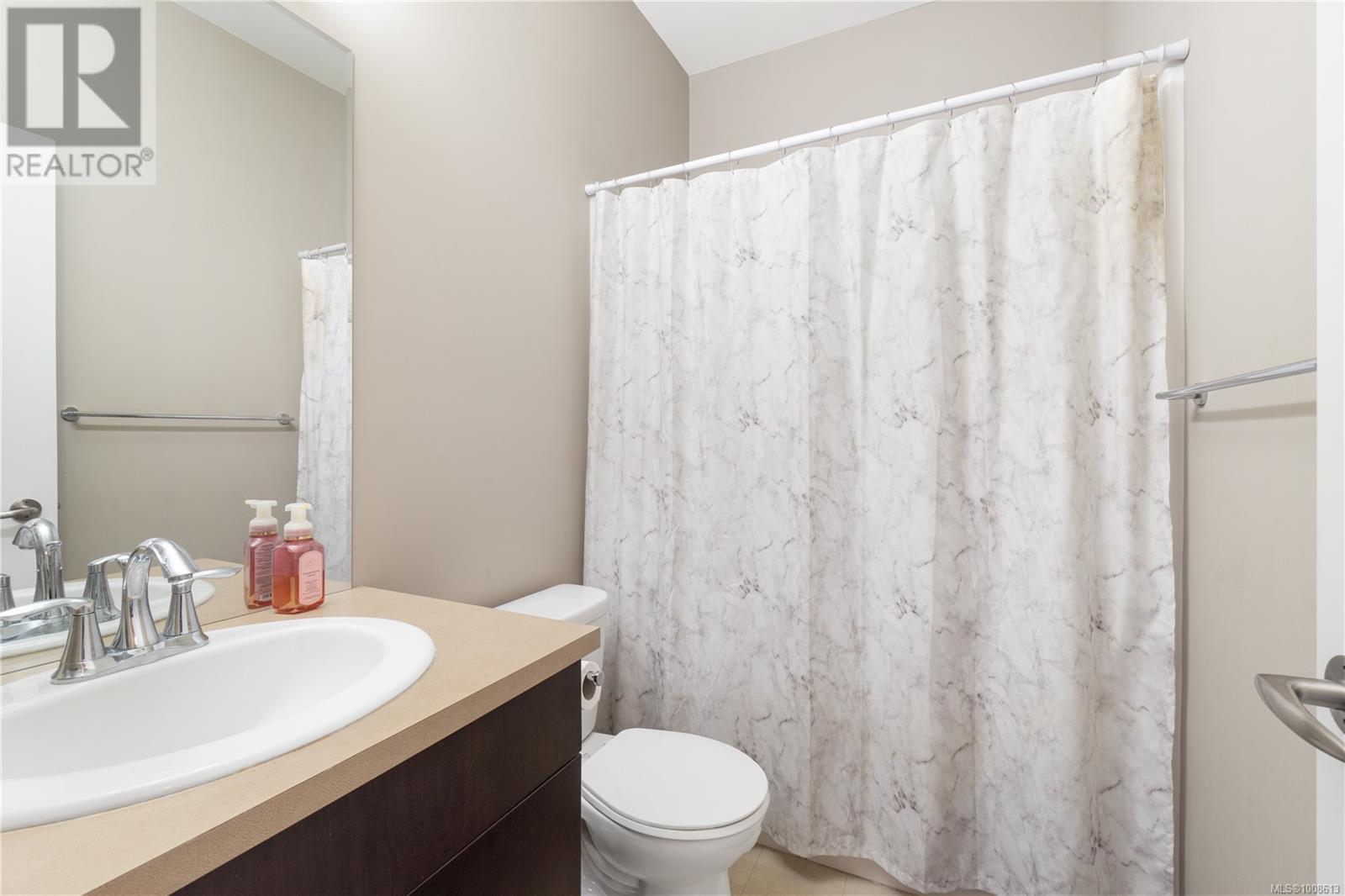 Photo 26 of 8 512 Jim Cram Dr, Ladysmith BC