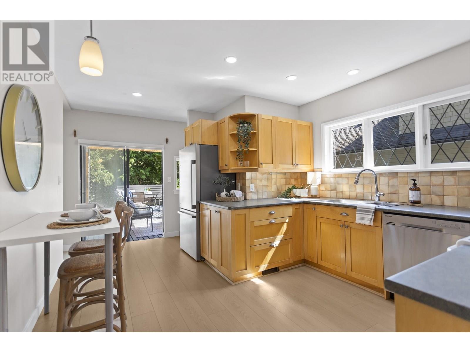 Photo 15 of 1232 W 21st Street, North Vancouver BC