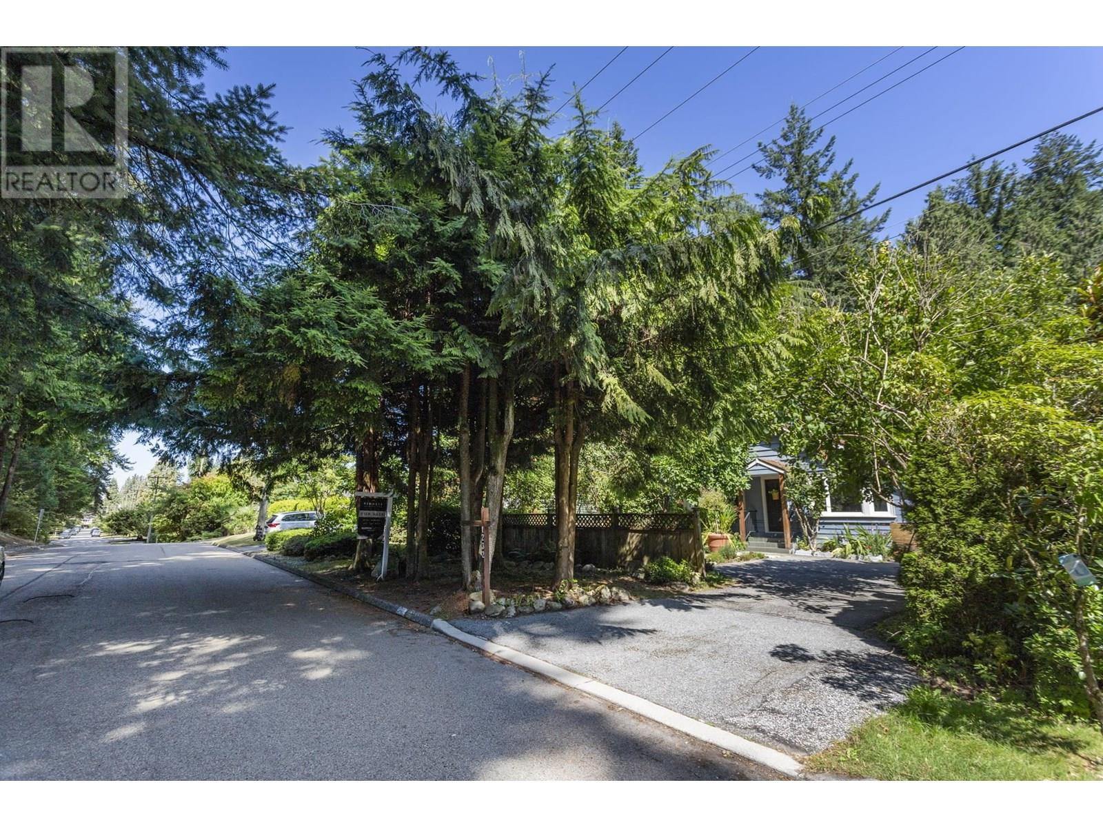 Photo 38 of 1232 W 21st Street, North Vancouver BC