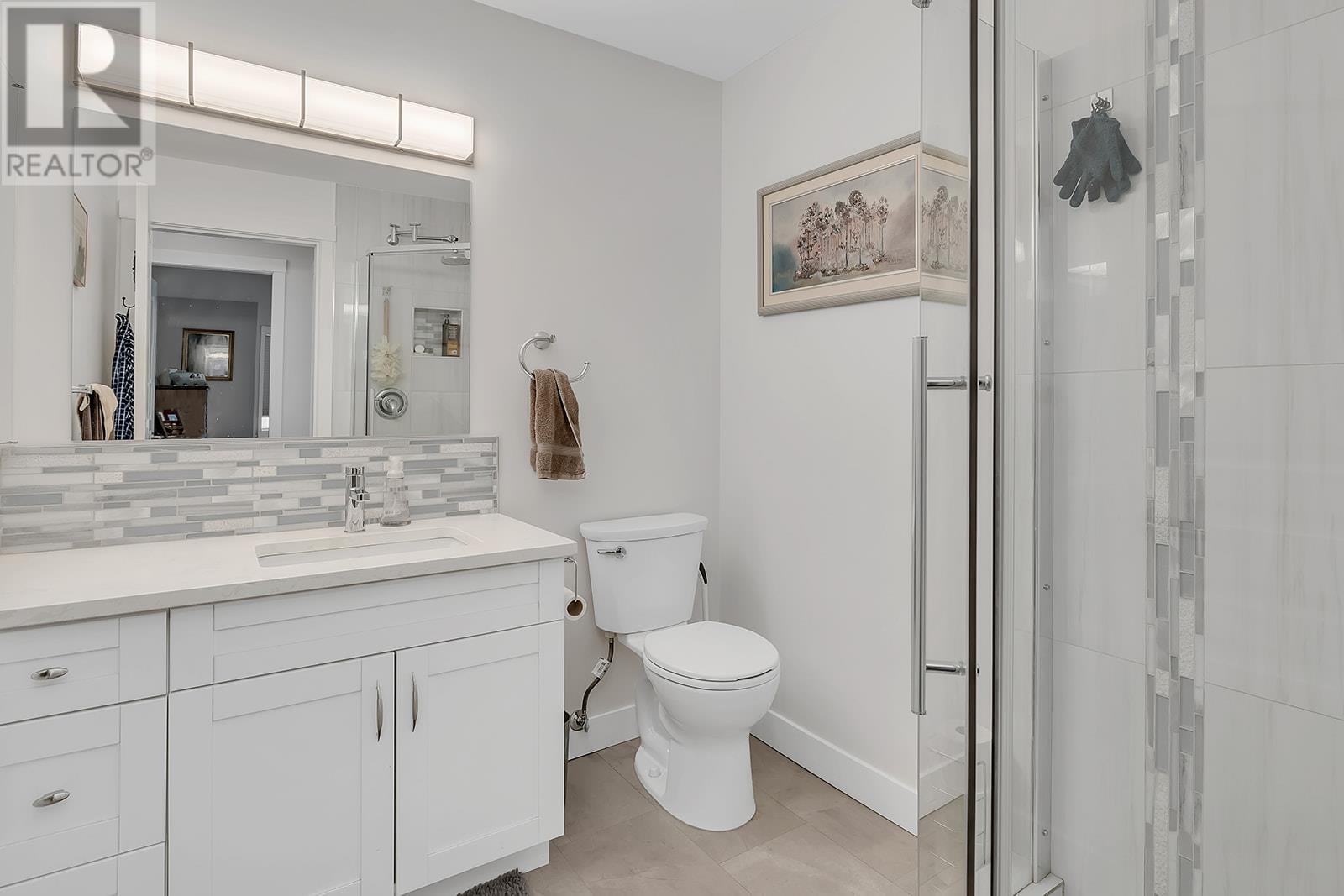 204 645 Barrera Road, Kelowna