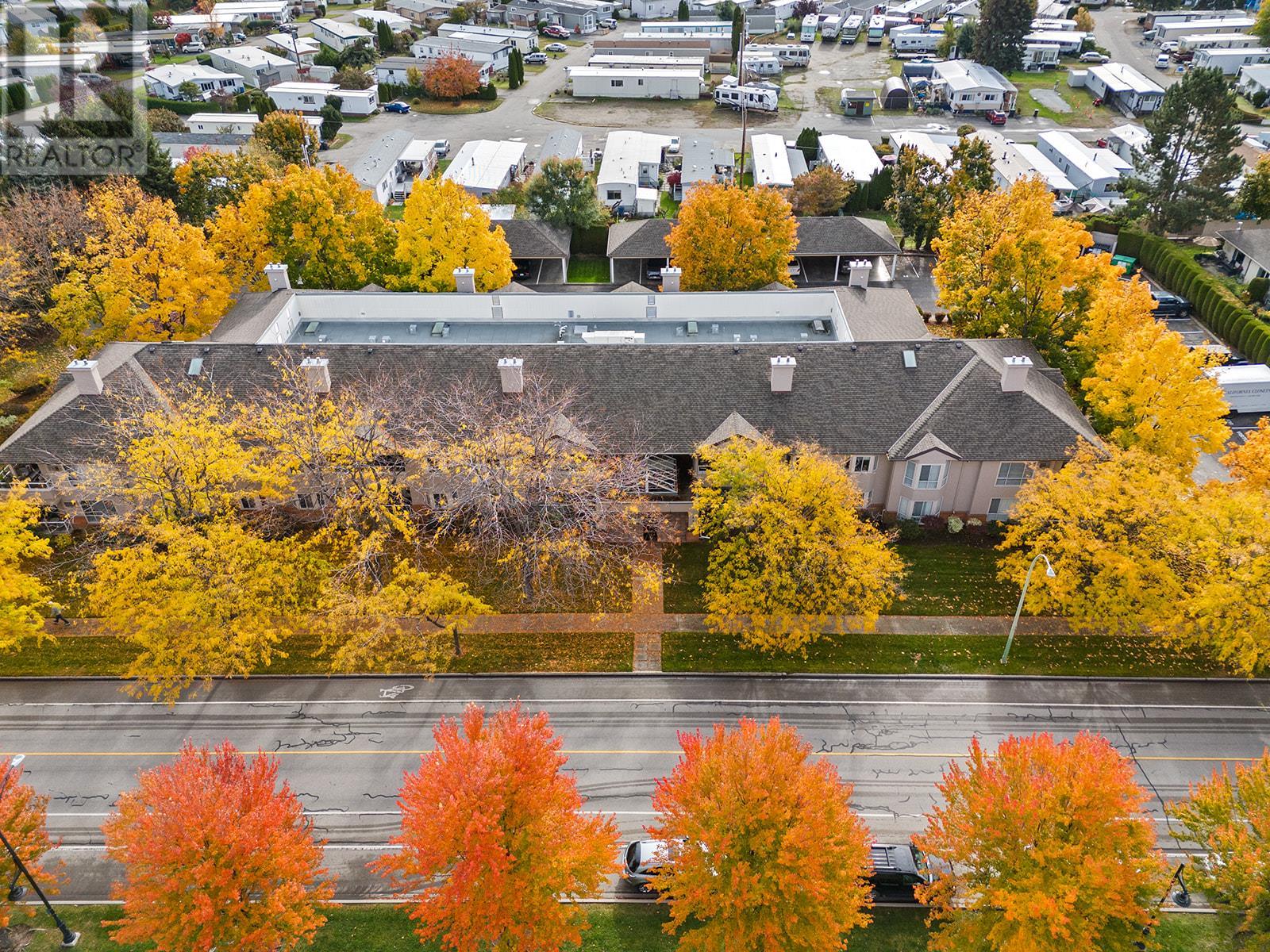 204 645 Barrera Road, Kelowna