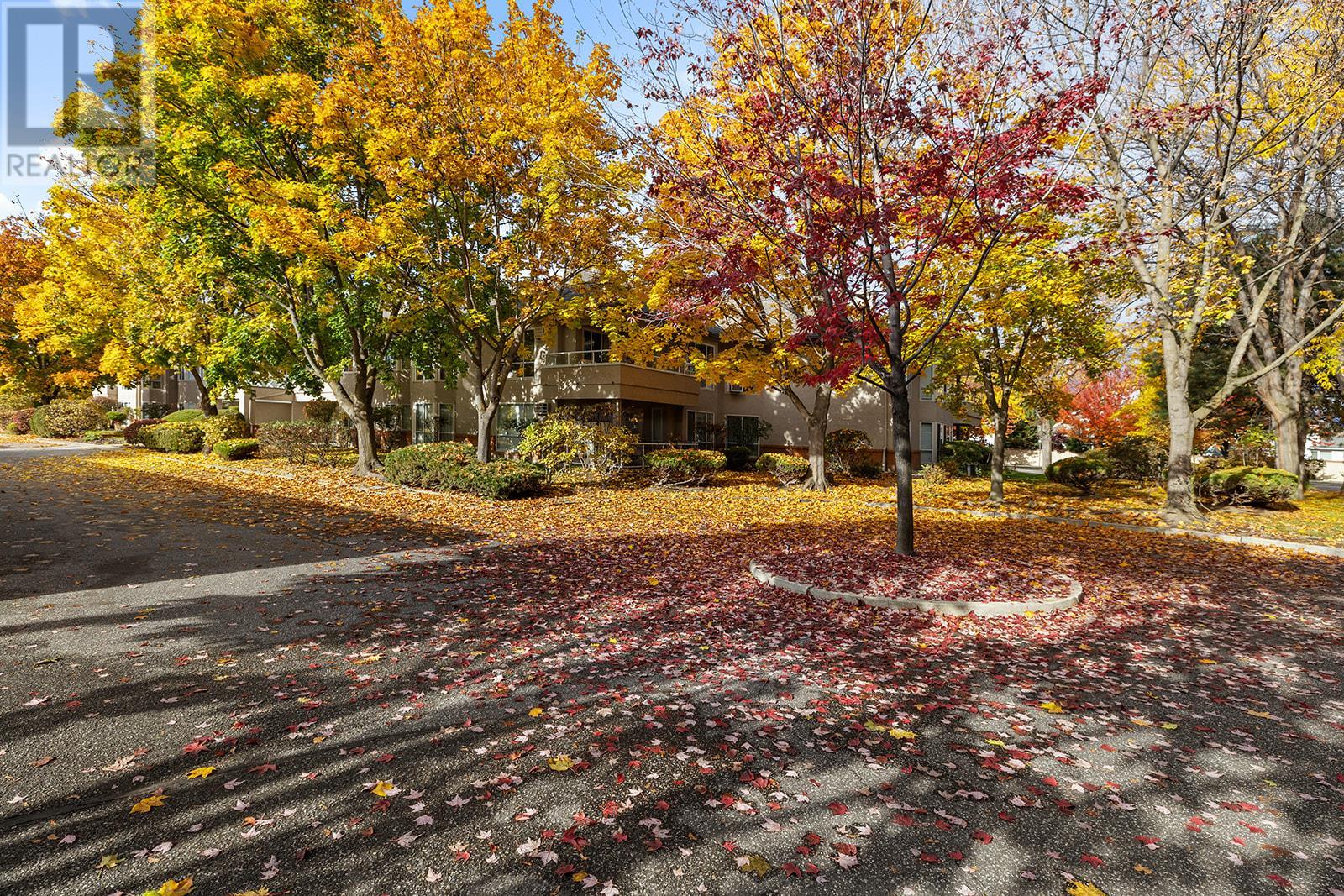 204 645 Barrera Road, Kelowna