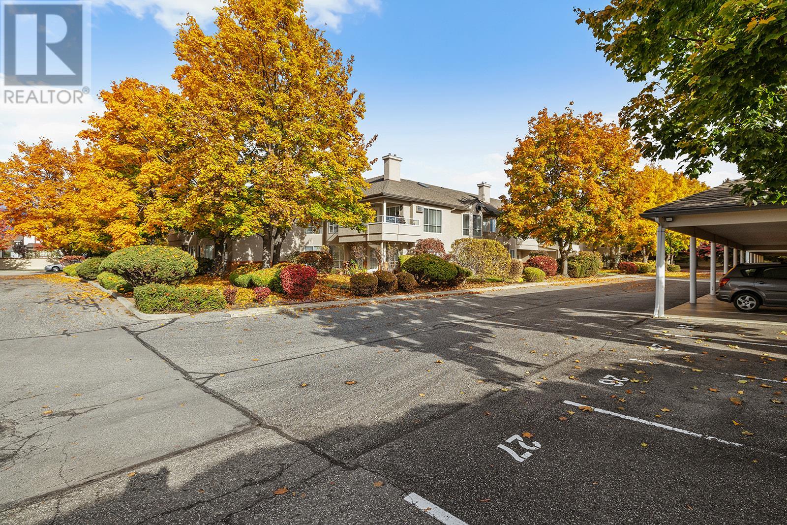 204 645 Barrera Road, Kelowna