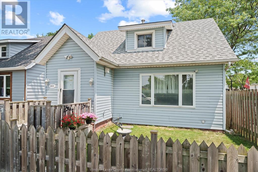 Photo 25 of 956 St Luke Road, Windsor ON
